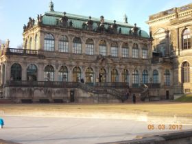 Zwinger 10.JPG