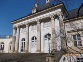 Schloss Pillnitz 1.JPG